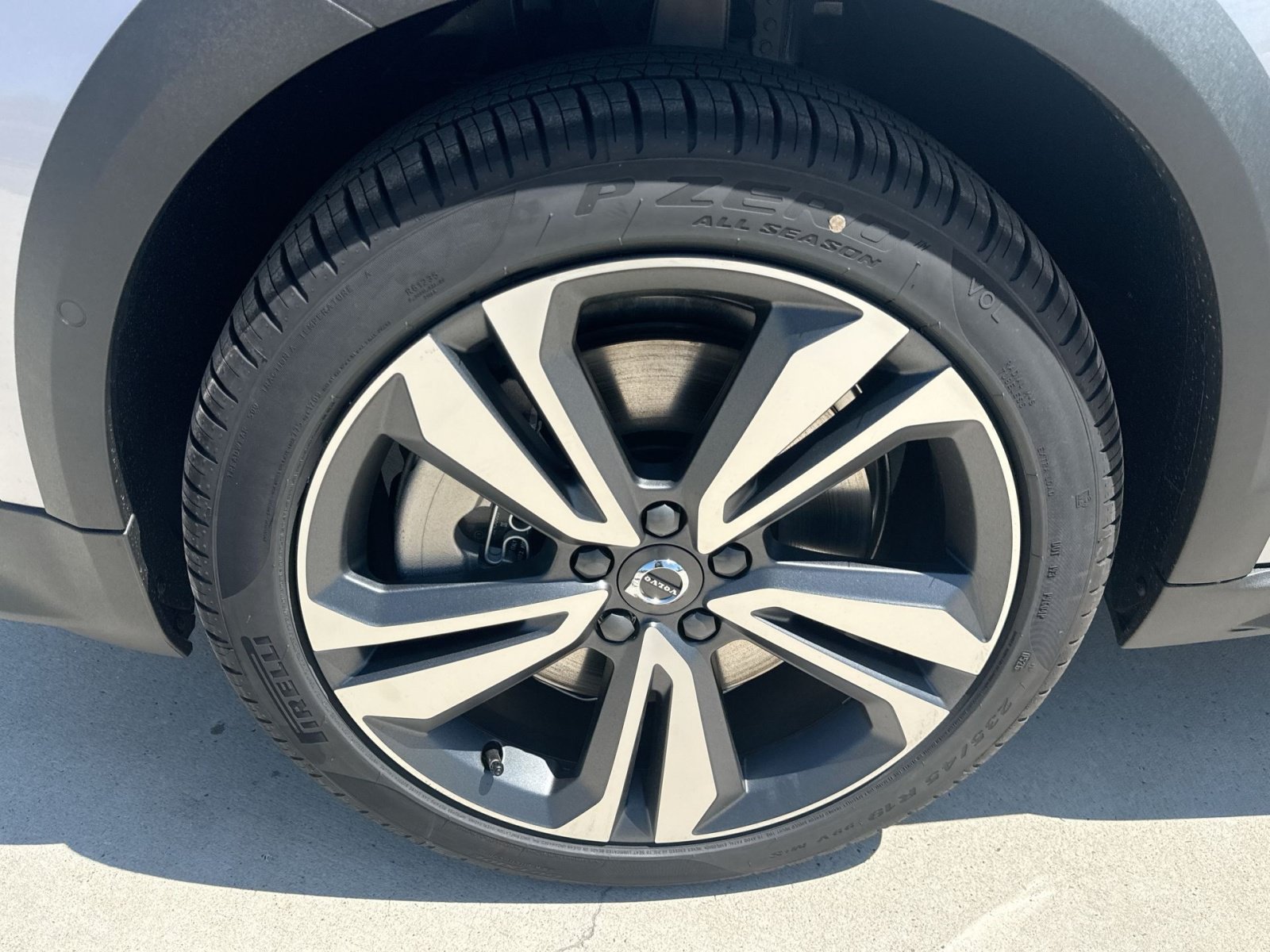 New 2026 Volvo V60 B5 Cross Country Plus w/ Protection Package Premier AWD/4WD image 12