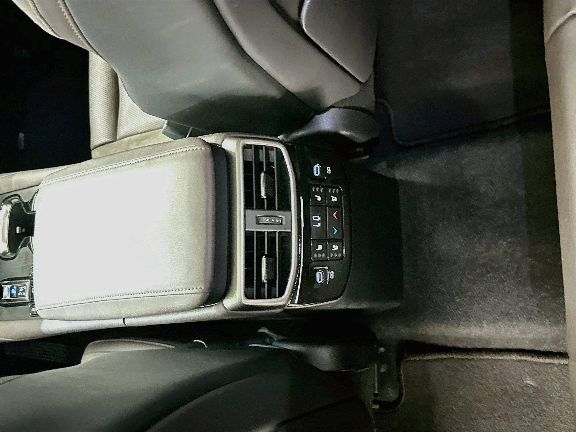 Used 2023 Lexus RX 350 AWD w/ Cold Area Package image 28