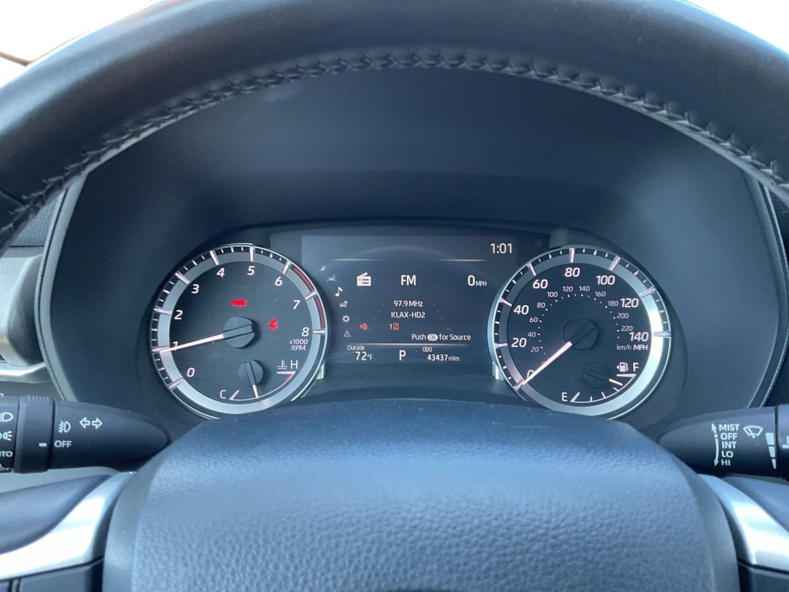 Used 2024 Toyota Highlander LE image 13