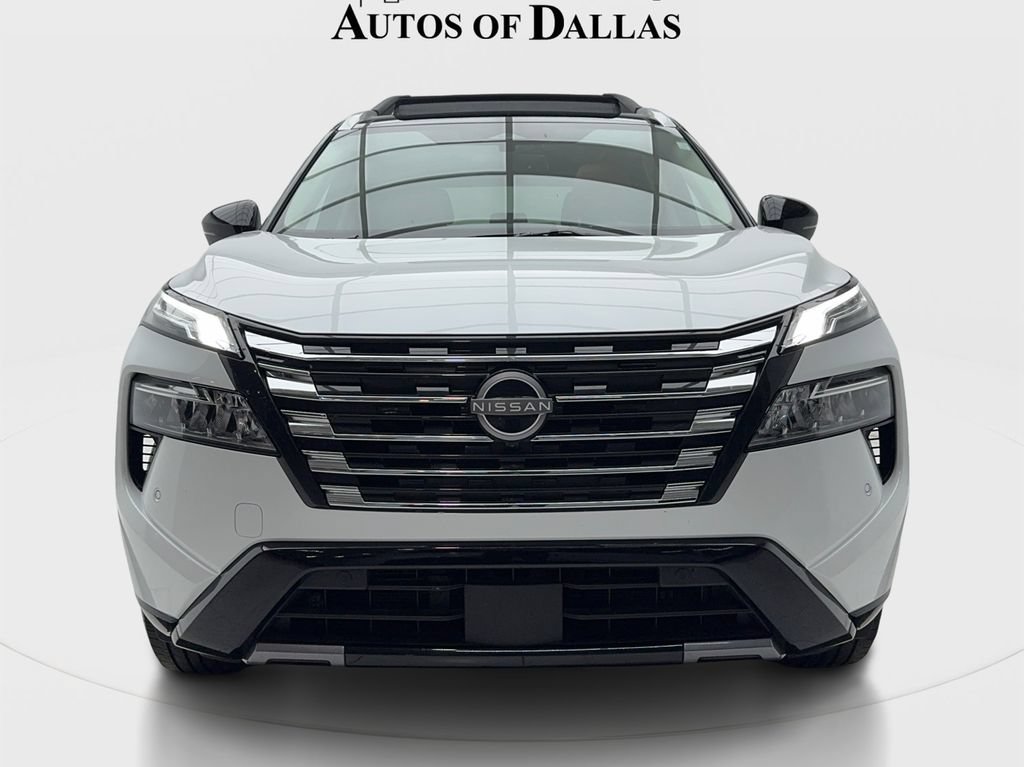 Used 2025 Nissan Rogue Platinum w/ Platinum Premium Package AWD/4WD image 4