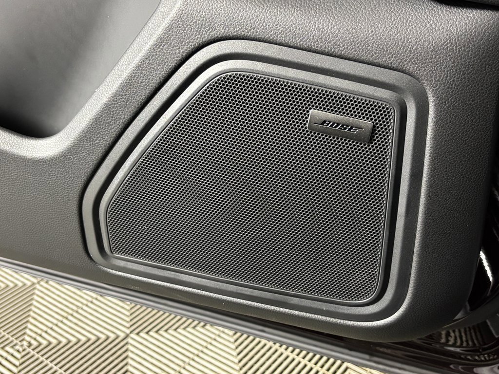 New 2026 Porsche Macan image 16