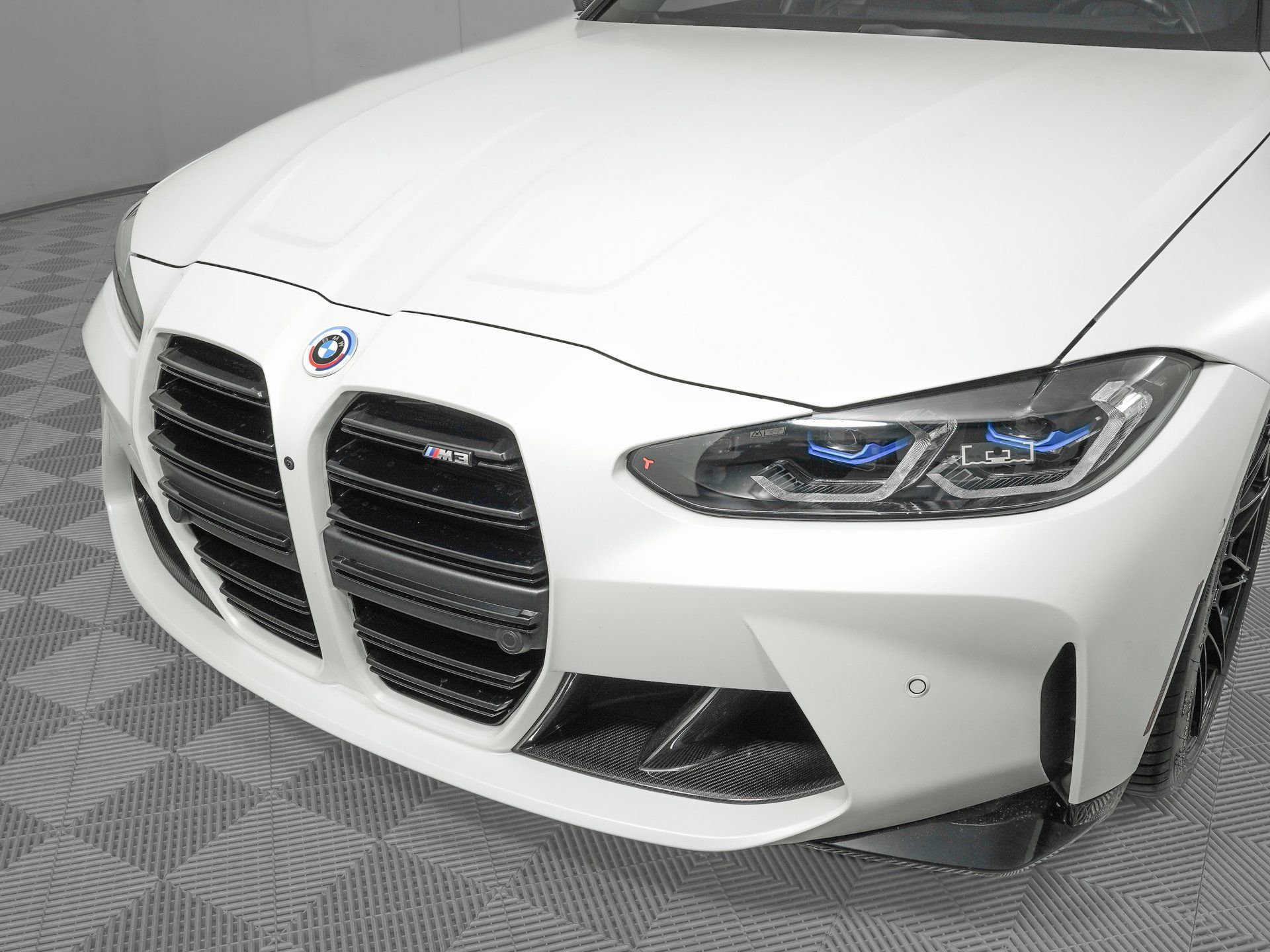 Used 2023 BMW M3 Base w/ M Carbon Exterior Package image 30