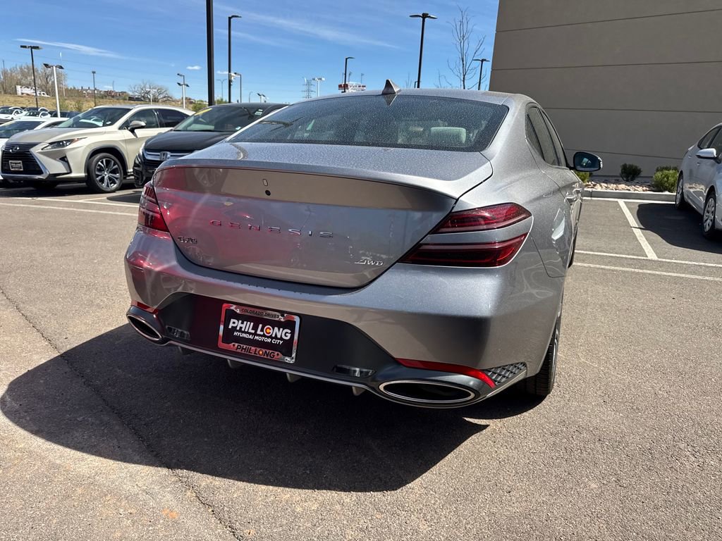 Used 2024 Genesis G70 2.5T image 5