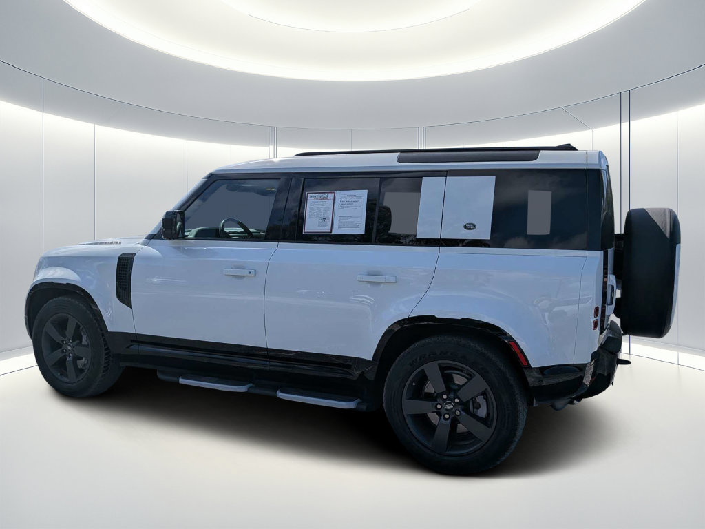 Used 2023 Land Rover Defender 110 X-Dynamic SE AWD/4WD image 5