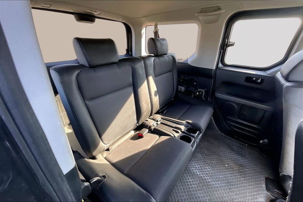 Used 2005 Honda Element LX image 20