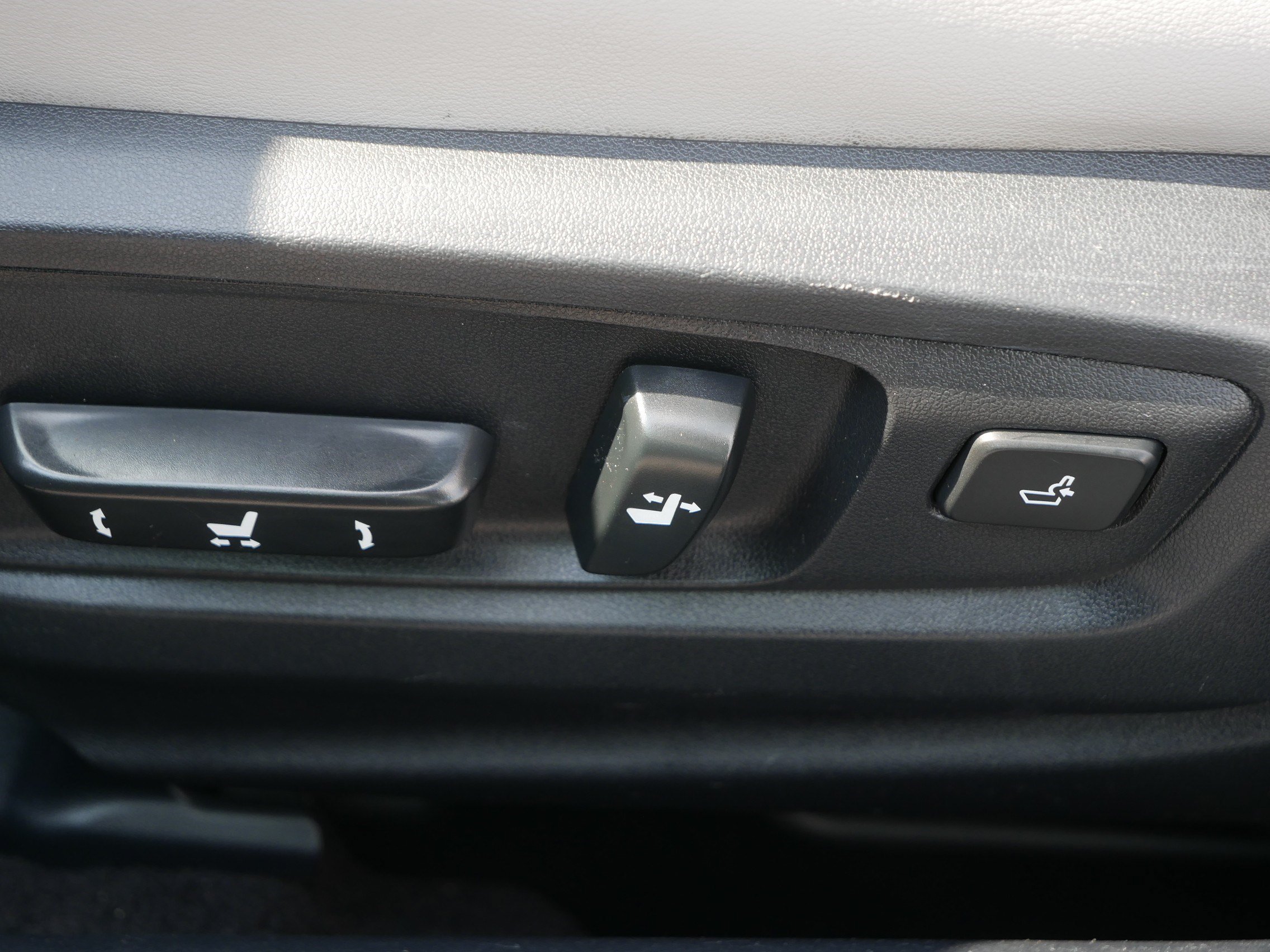 Used 2016 Lexus ES 350 w/ Luxury Package w/Wood Trim FWD image 20