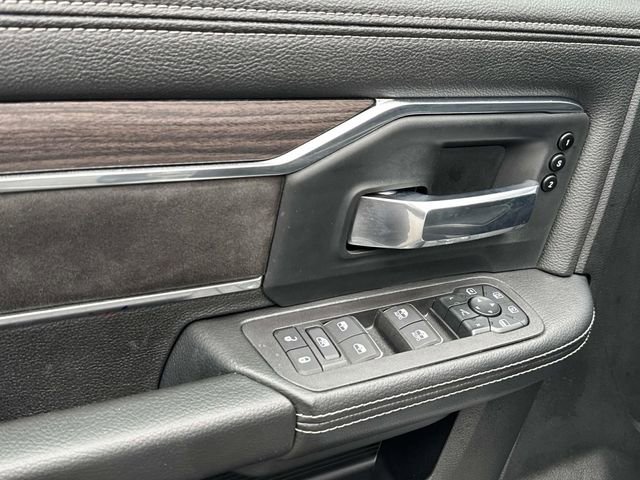 Used 2026 RAM 2500 Laramie AWD/4WD image 18