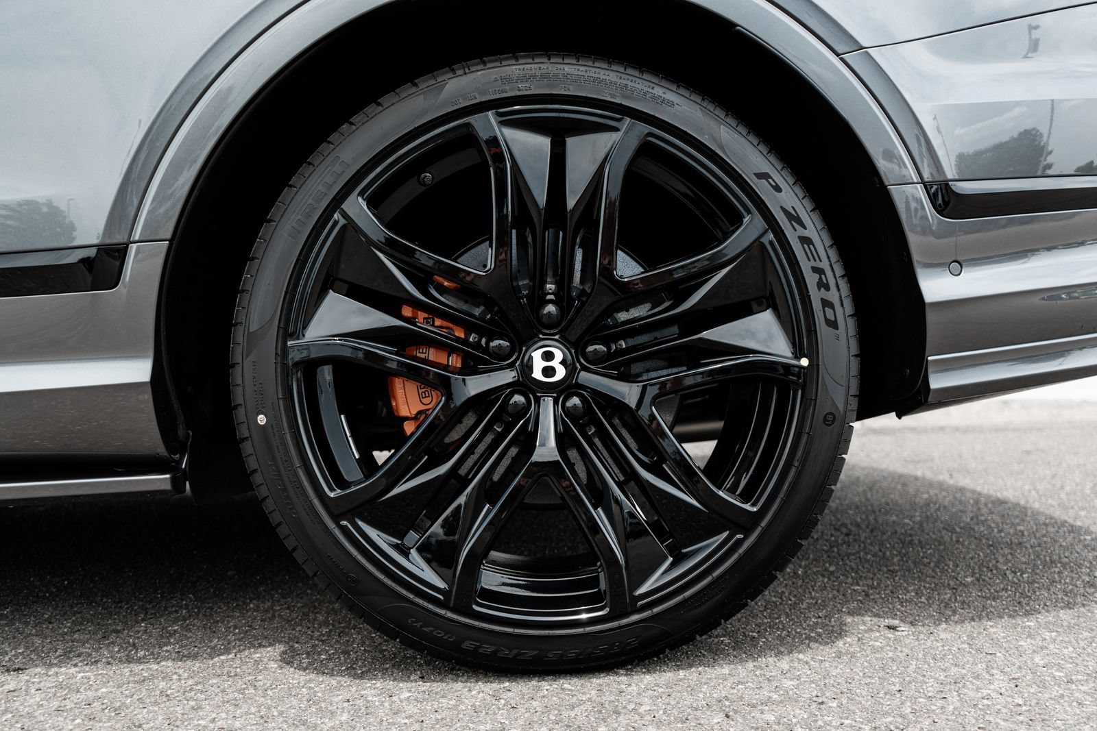 New 2026 Bentley Bentayga Speed AWD/4WD image 7