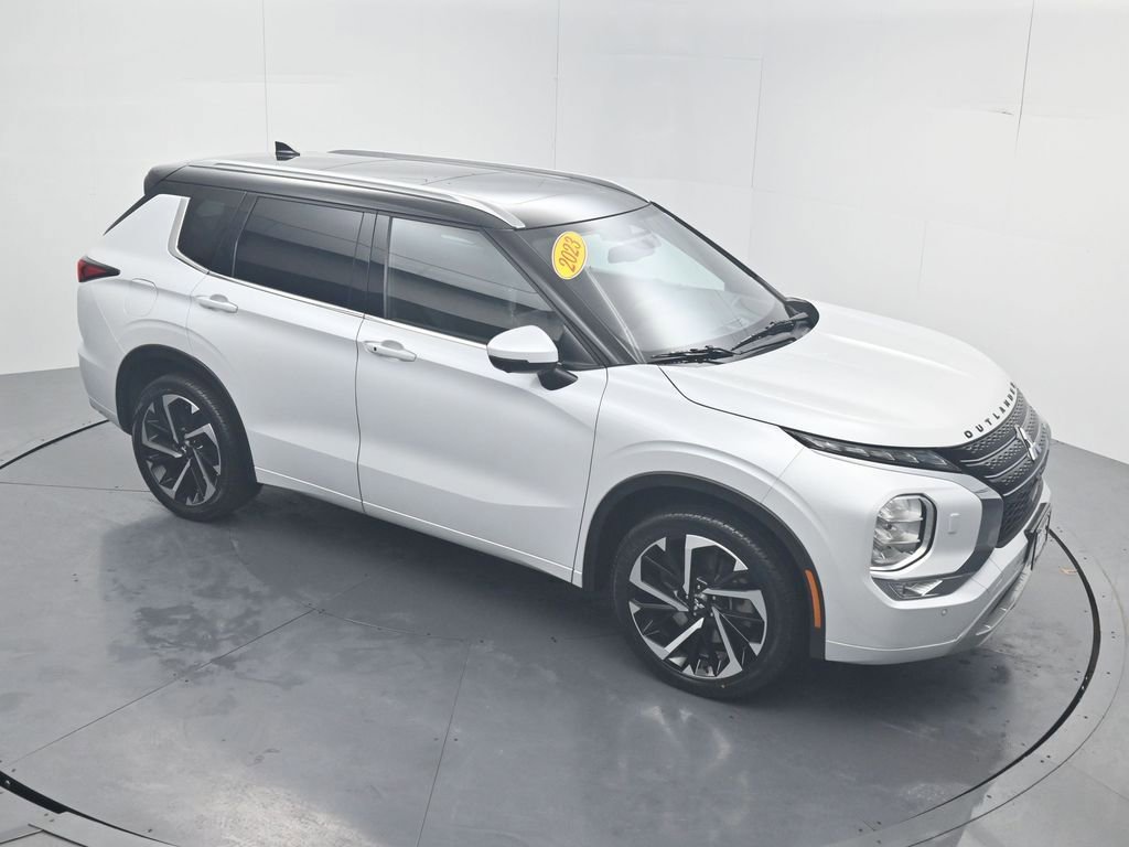 Used 2023 Mitsubishi Outlander SEL Black Edition AWD/4WD image 44