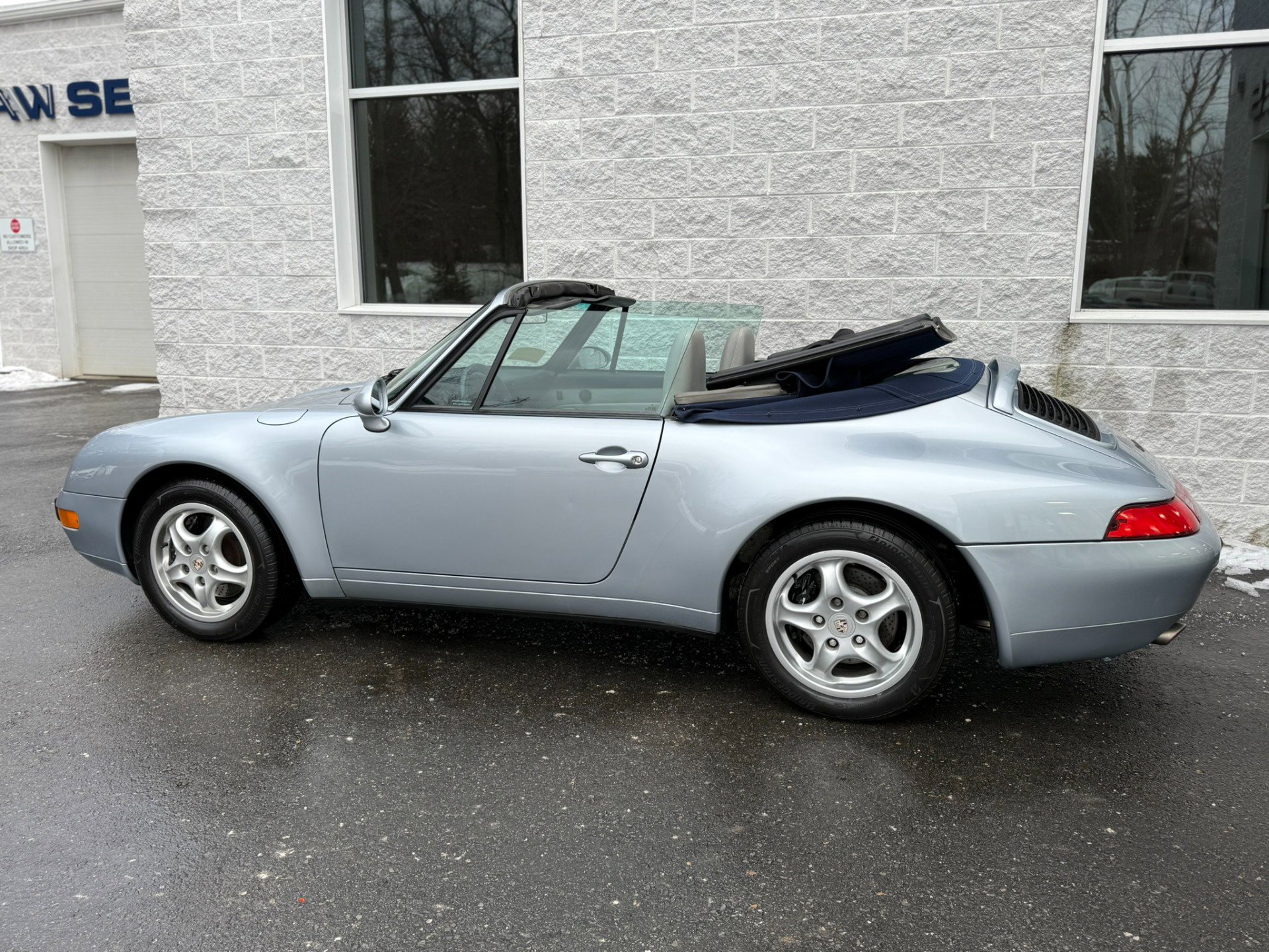 Used 1995 Porsche 911 Carrera image 21