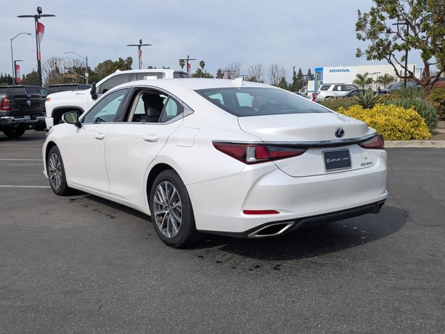 Used 2024 Lexus ES 350 image 8