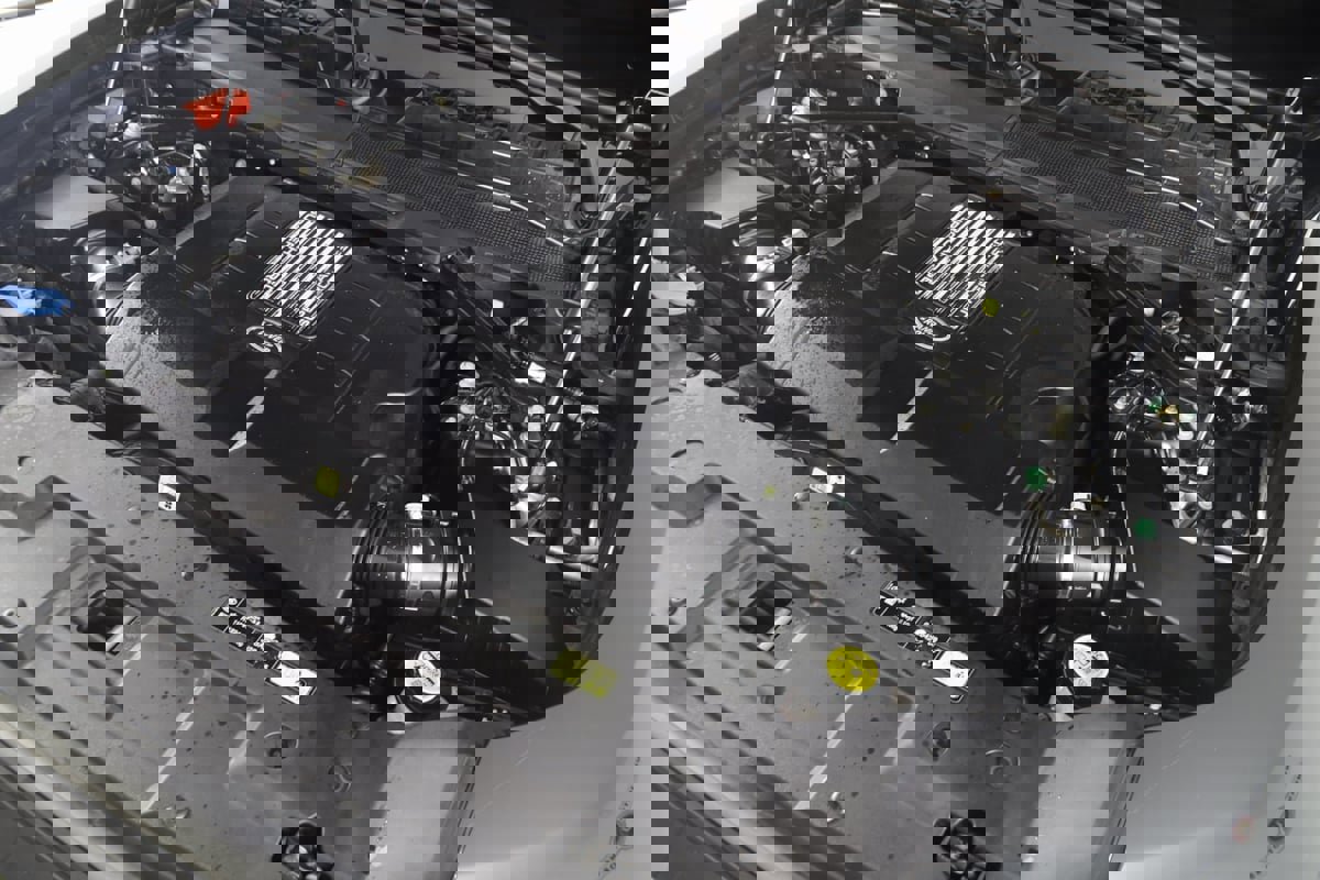 Used 2023 Land Rover Defender 110 V8 image 19