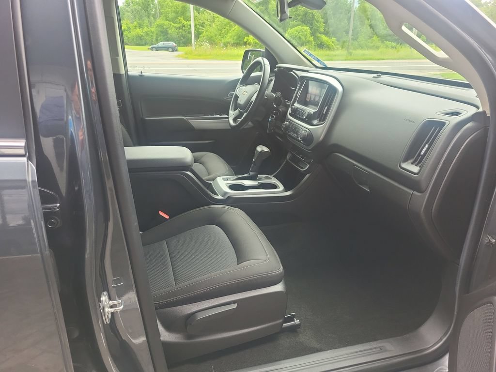 Certified 2016 Chevrolet Colorado LT w/ LT Convenience Package AWD/4WD image 15