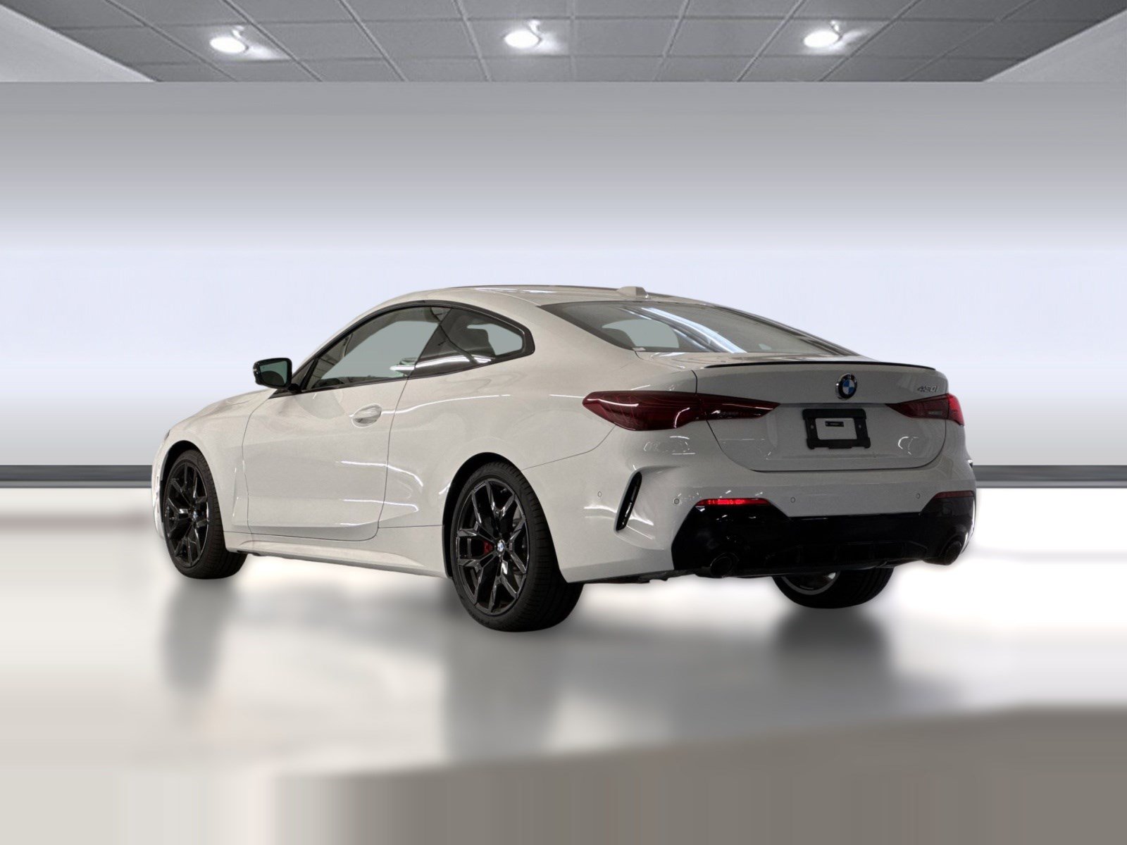 Used 2026 BMW 430i Coupe w/ M Sport Package RWD image 3