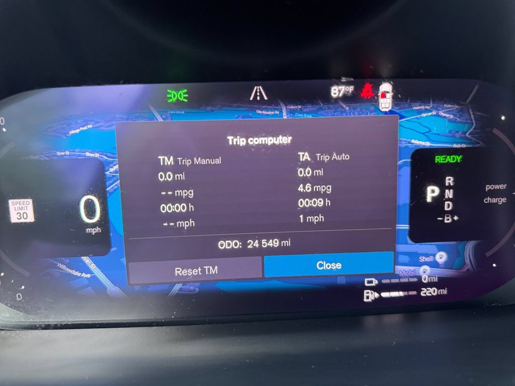 Certified 2023 Volvo XC90 T8 Plus AWD/4WD image 29