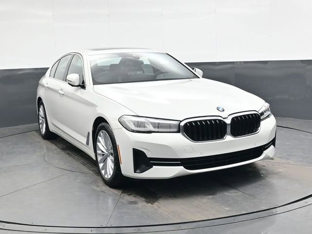 Used 2023 BMW 530i w/ Convenience Package image 2