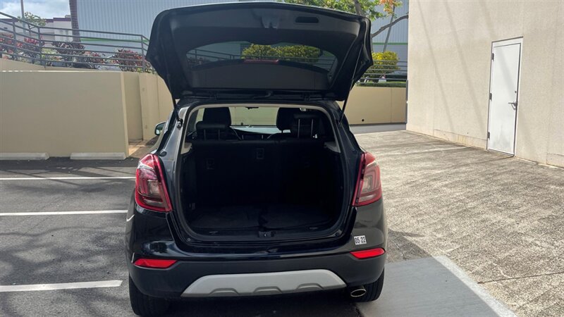 Used 2020 Buick Encore Preferred w/ Safety Package FWD image 9