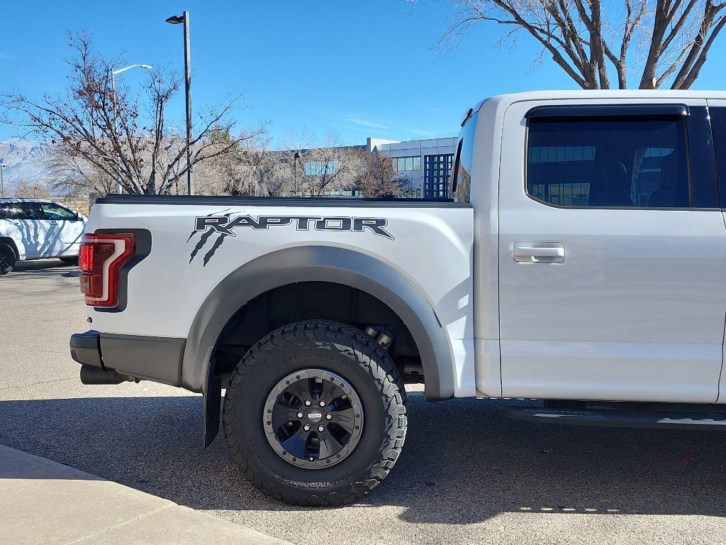 Used 2018 Ford F150 Raptor w/ Equipment Group 802A Luxury image 5