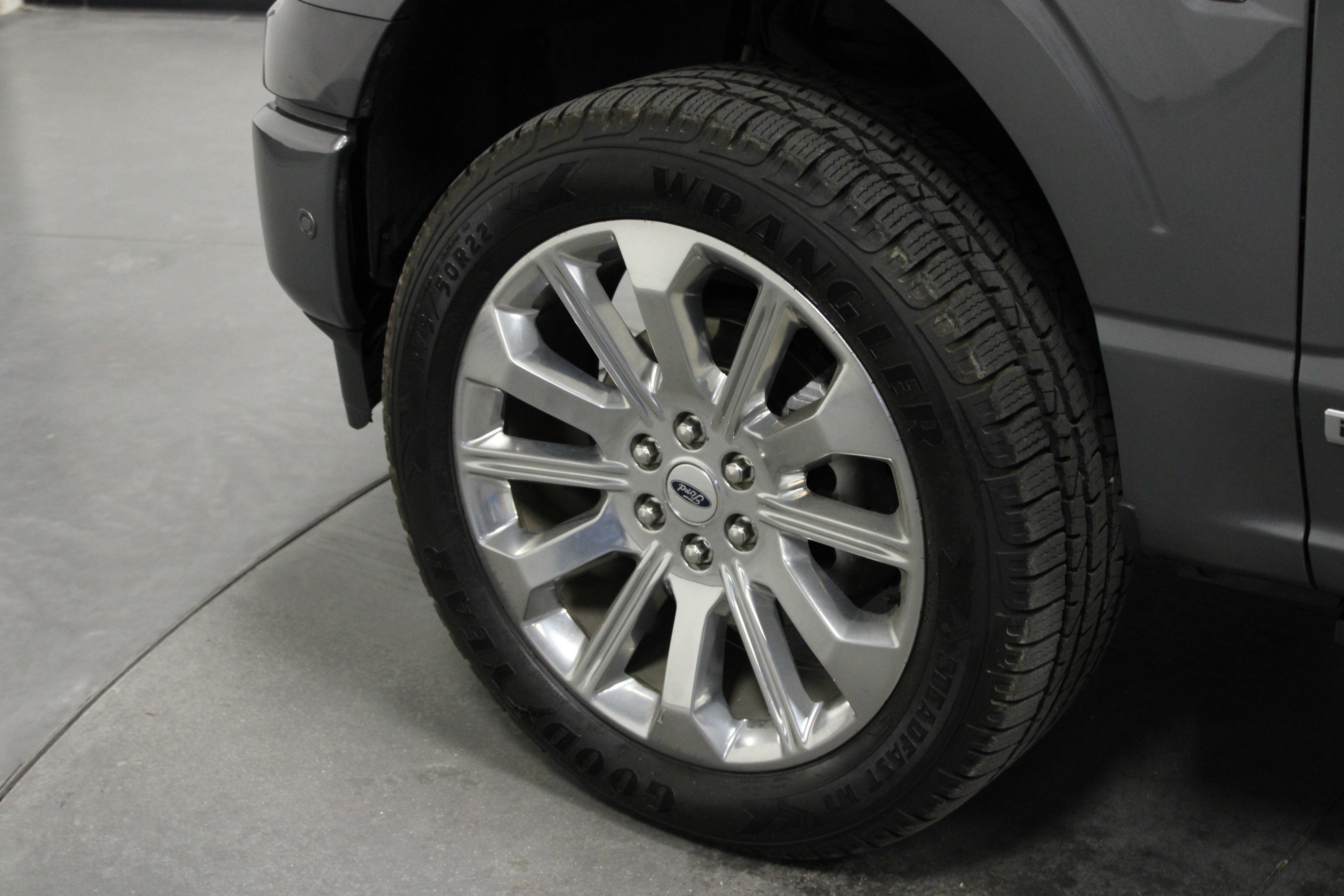 Used 2021 Ford F150 Limited image 10