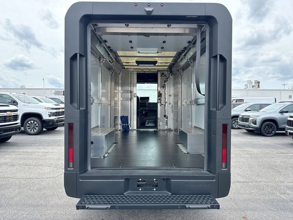 Used 2024 Chevrolet Brightdrop 600 w/ Battery Pack, Max Range AWD/4WD image 15
