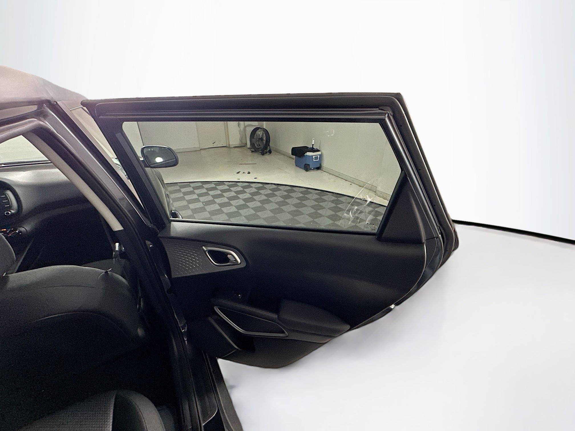 Used 2025 Kia Soul LX w/ LX Technology Package image 28