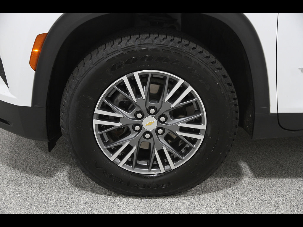 Certified 2024 Chevrolet Traverse LT w/ LPO, Floor Liner Package AWD/4WD image 24