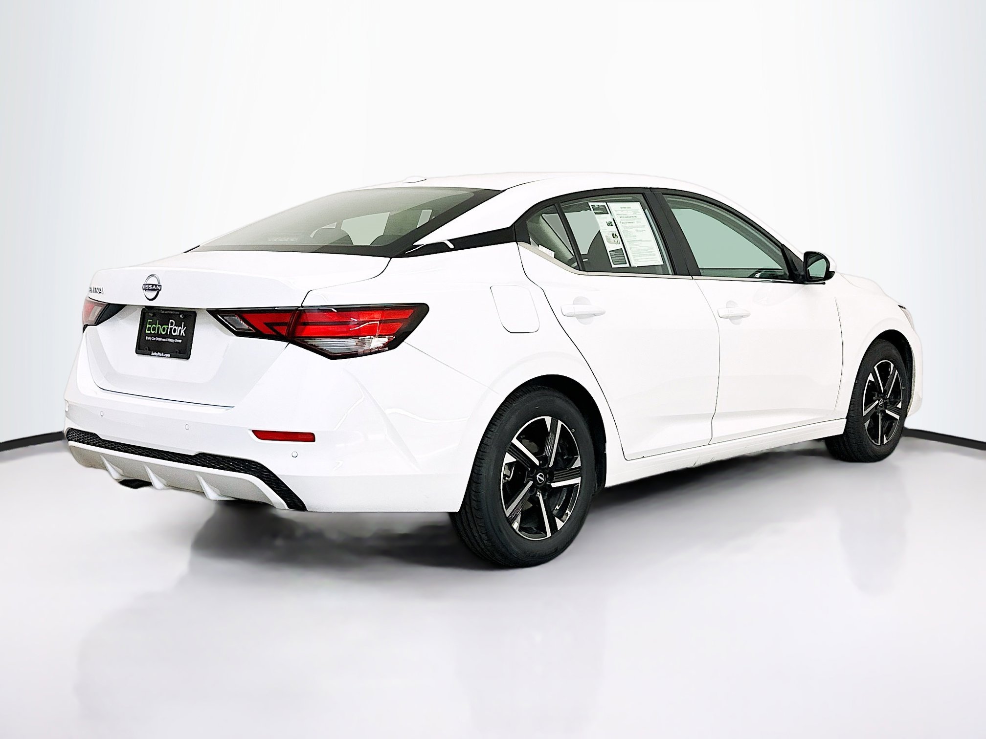 Used 2025 Nissan Sentra SV image 9