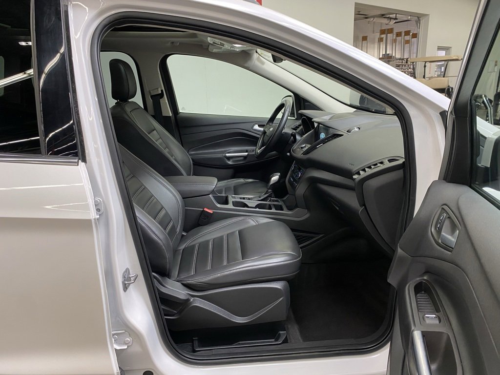 Used 2019 Ford Escape SEL image 13