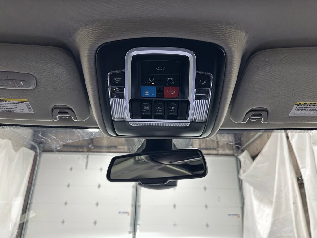 Used 2024 RAM 3500 Laramie image 36