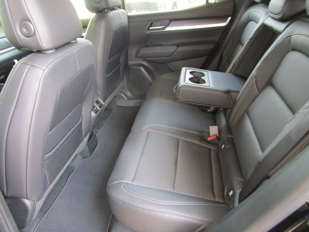 New 2027 GMC Terrain Elevation w/ Elevation Premium Package FWD image 18