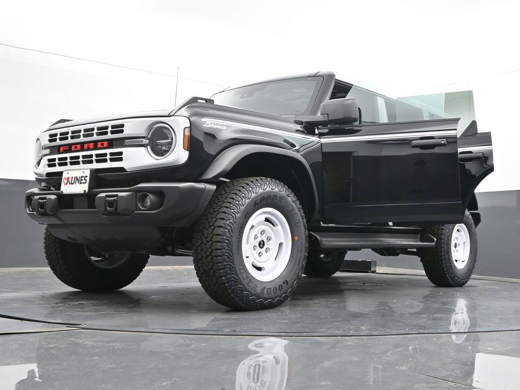 New 2025 Ford Bronco Heritage Edition image 65