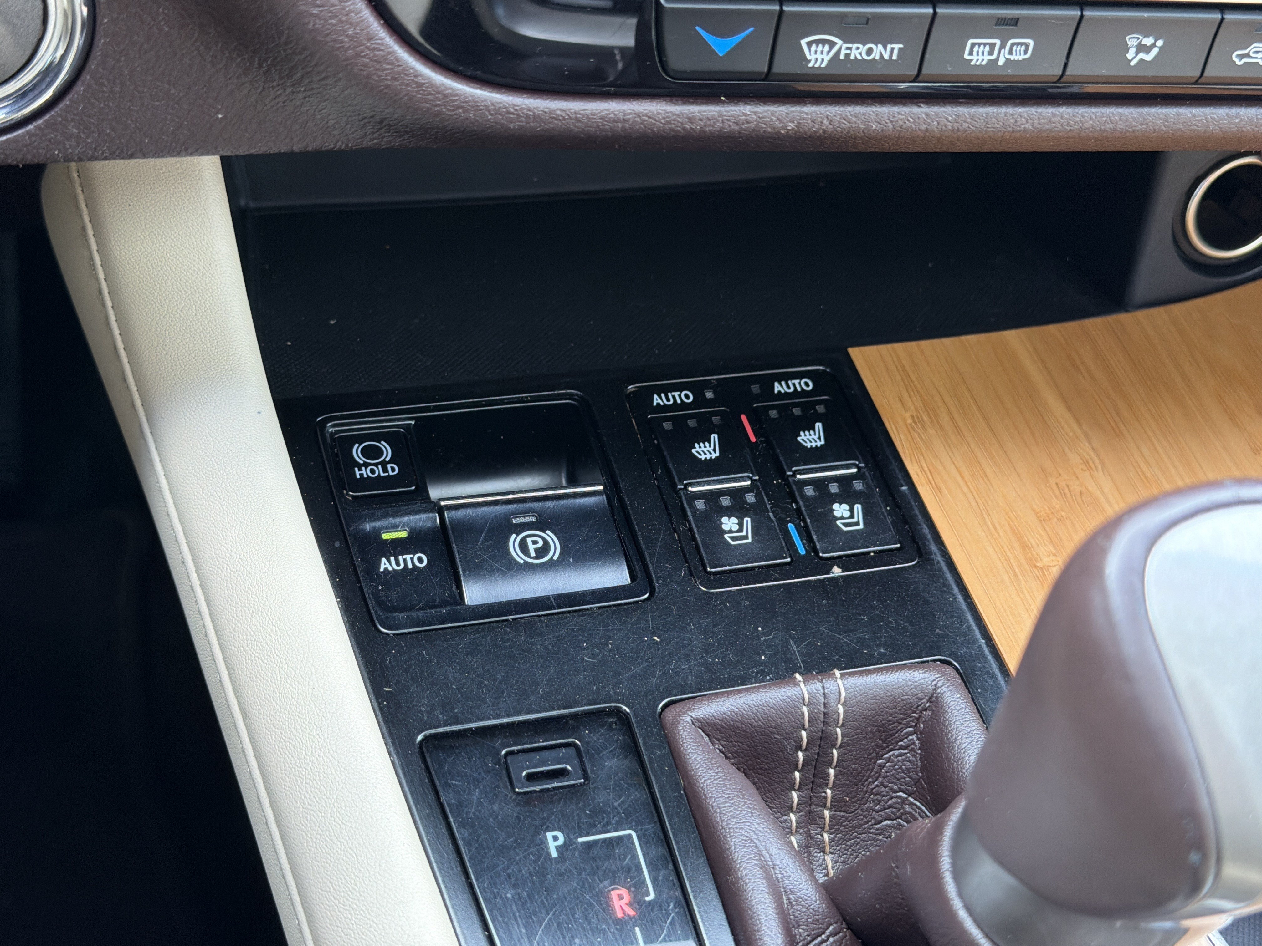 Used 2016 Lexus RX 350 AWD w/ Premium Package image 22
