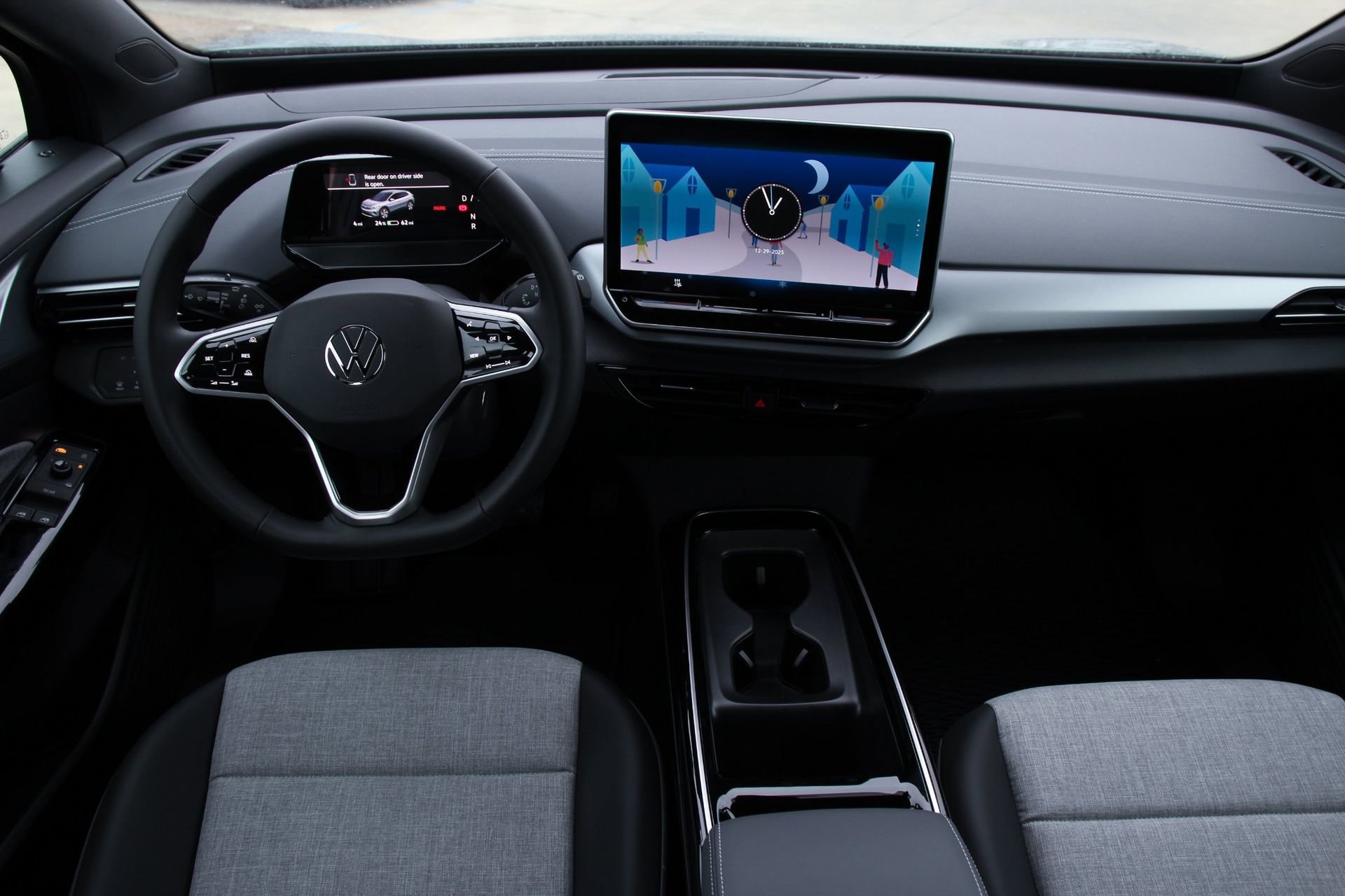 New 2025 Volkswagen ID.4 Pro AWD/4WD image 23