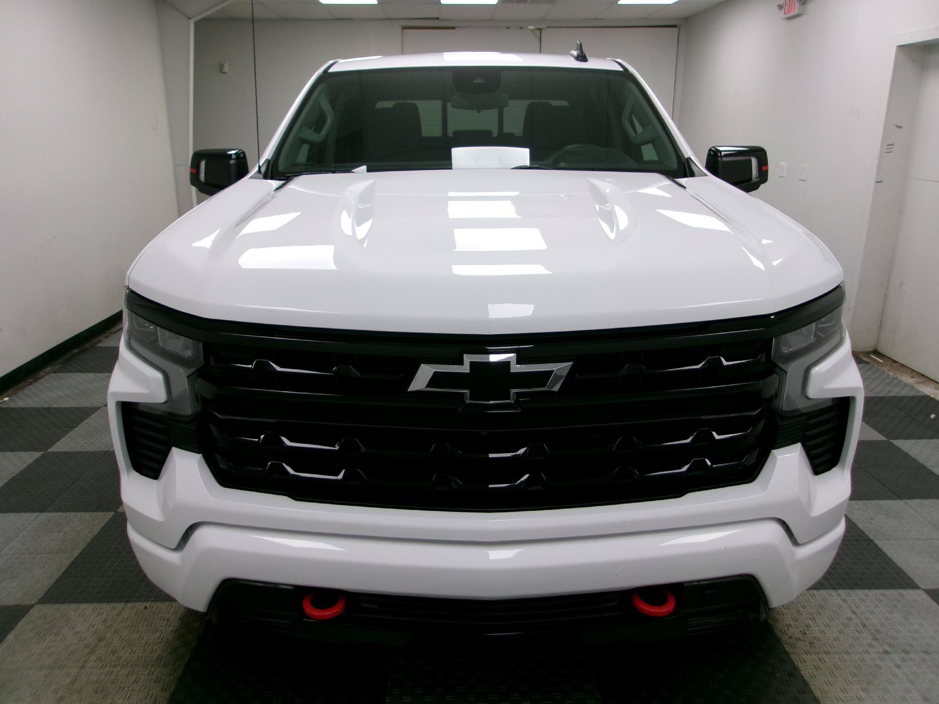 Used 2023 Chevrolet Silverado 1500 RST w/ Redline Edition AWD/4WD image 14