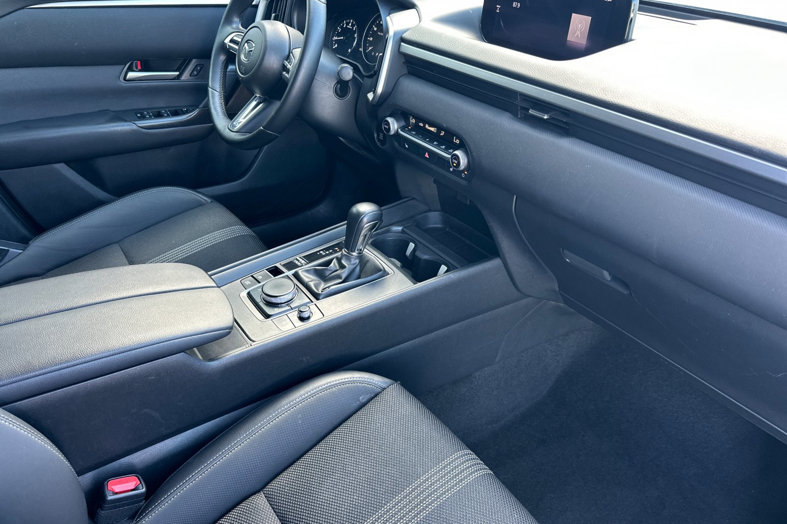 Used 2024 MAZDA CX-50 AWD 2.5 S w/ Preferred Package image 16