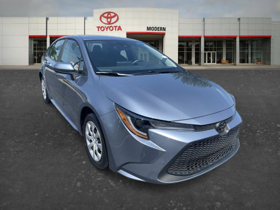 Certified 2022 Toyota Corolla LE FWD image 3