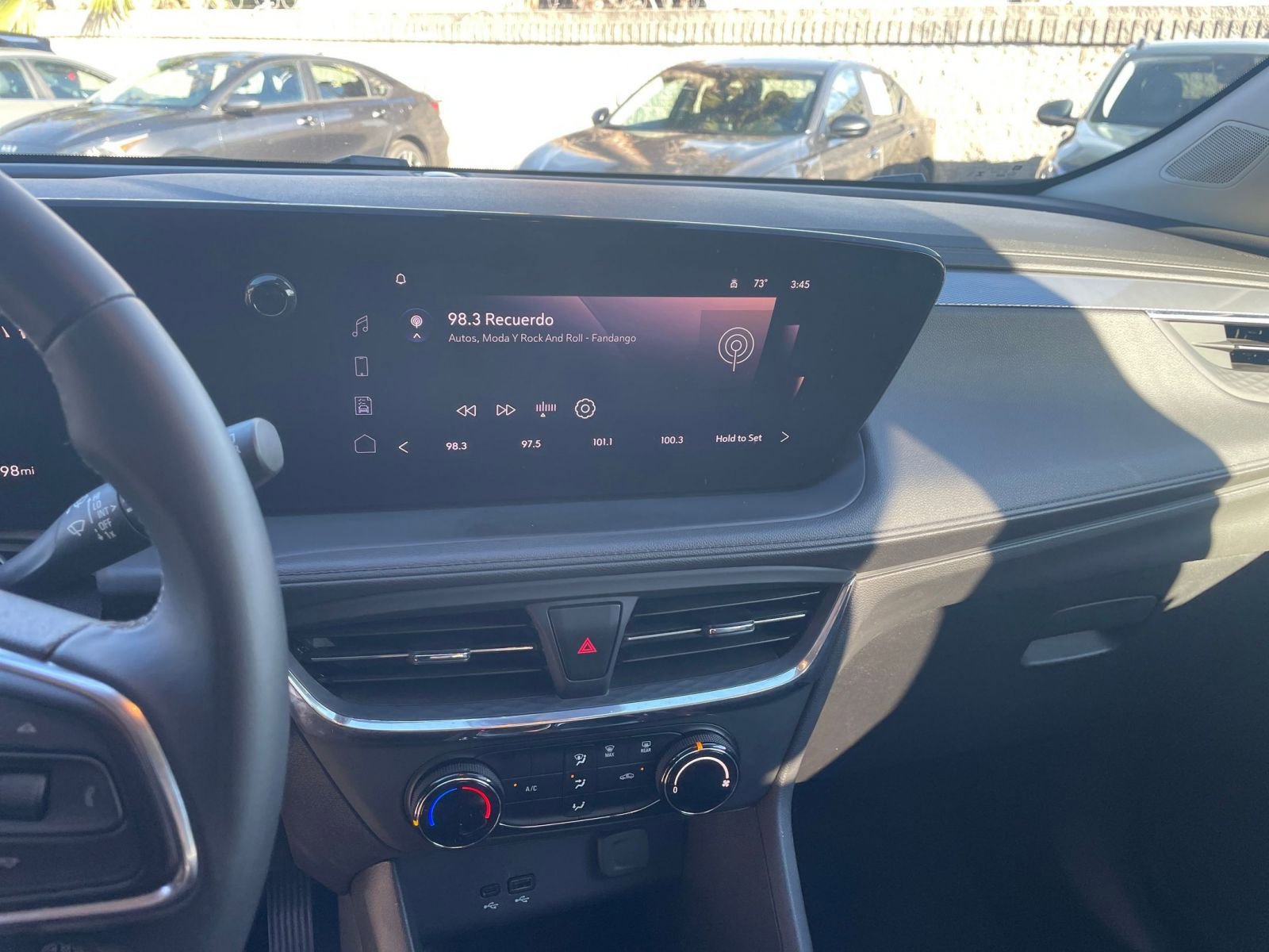 Used 2025 Buick Encore GX Preferred image 17