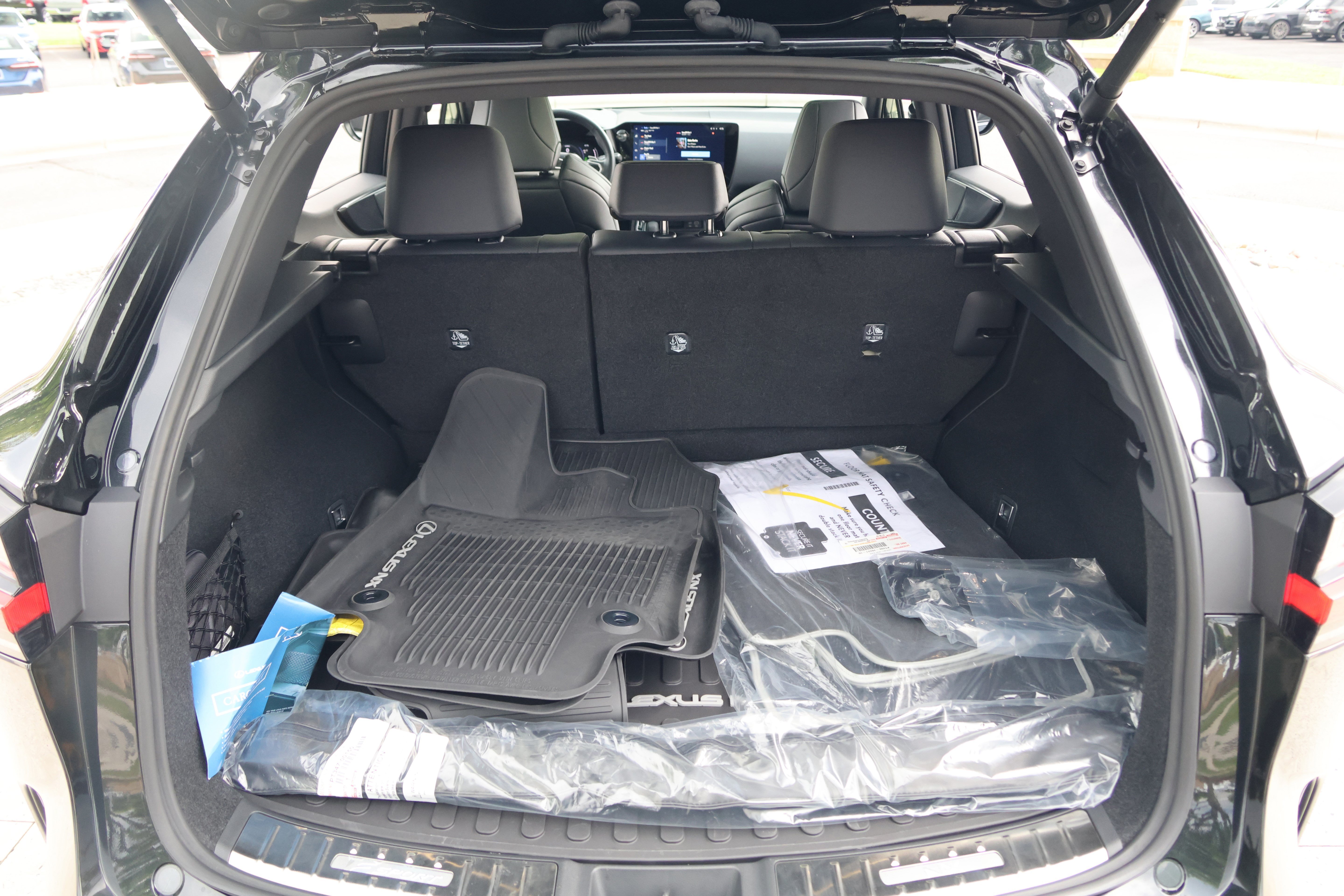 Certified 2026 Lexus NX 450h+ F Sport w/ Accessory Package (2T) AWD/4WD image 40