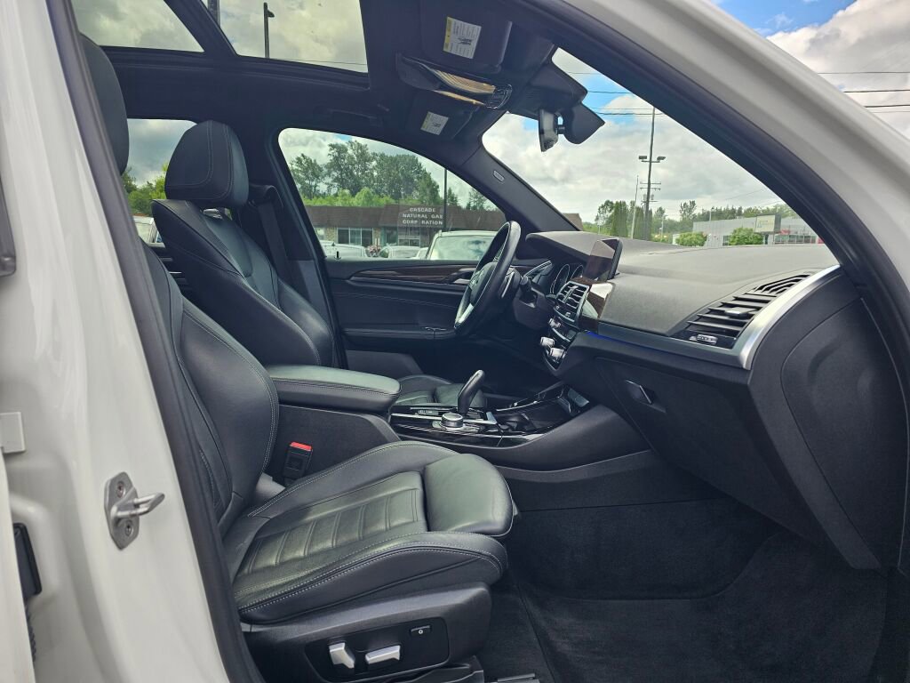 Used 2021 BMW X3 xDrive30i AWD/4WD image 10