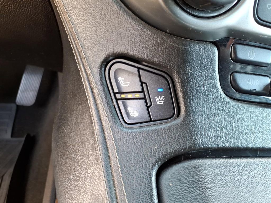 Used 2016 Chevrolet Tahoe LTZ image 16