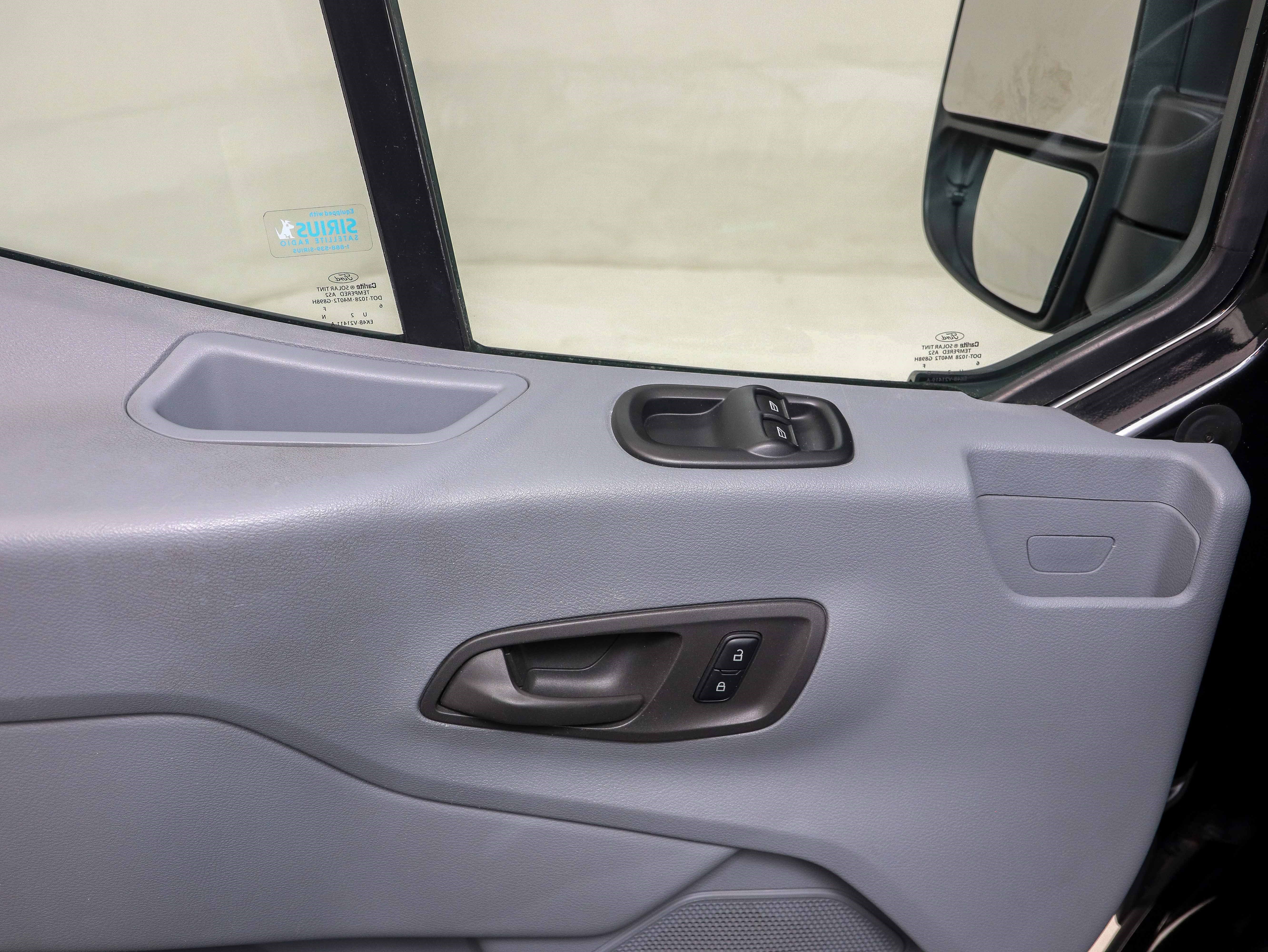 Used 2016 Ford Transit 150 XLT image 22