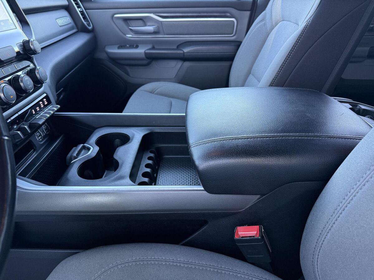 Used 2022 RAM 1500 Big Horn AWD/4WD image 23