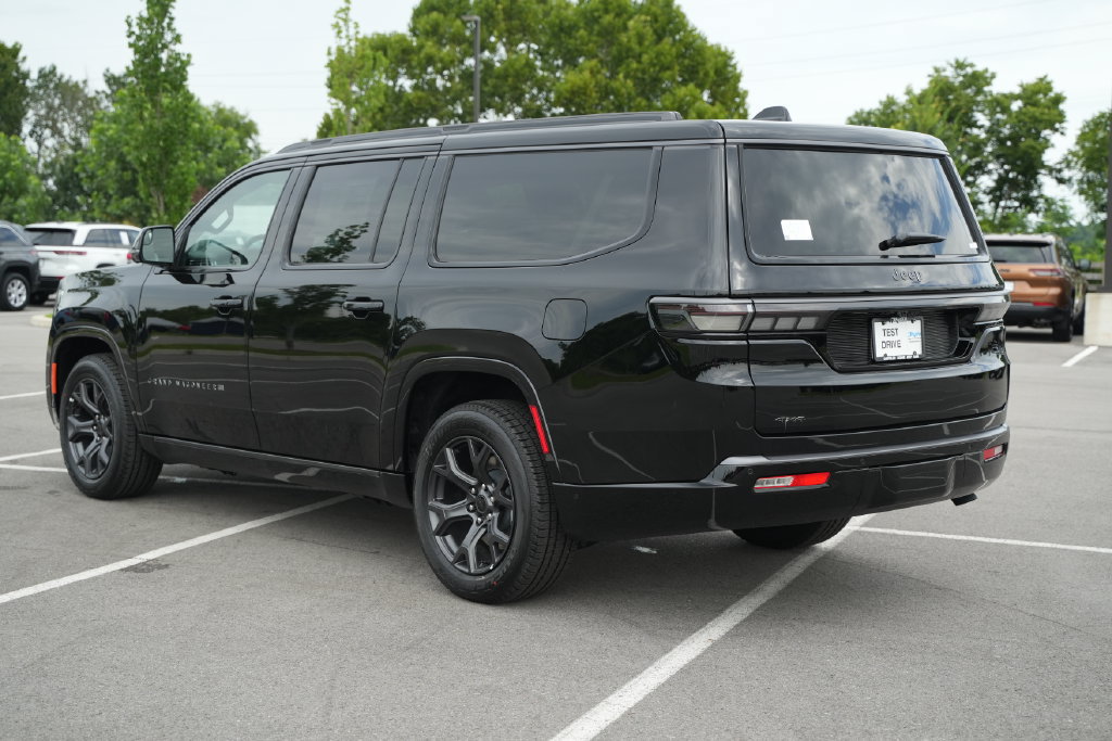 New 2026 Jeep Grand Wagoneer L Limited w/ Premium Group II AWD/4WD image 5