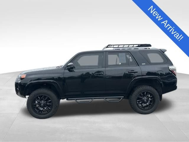 Used 2018 Toyota 4Runner SR5 video 4