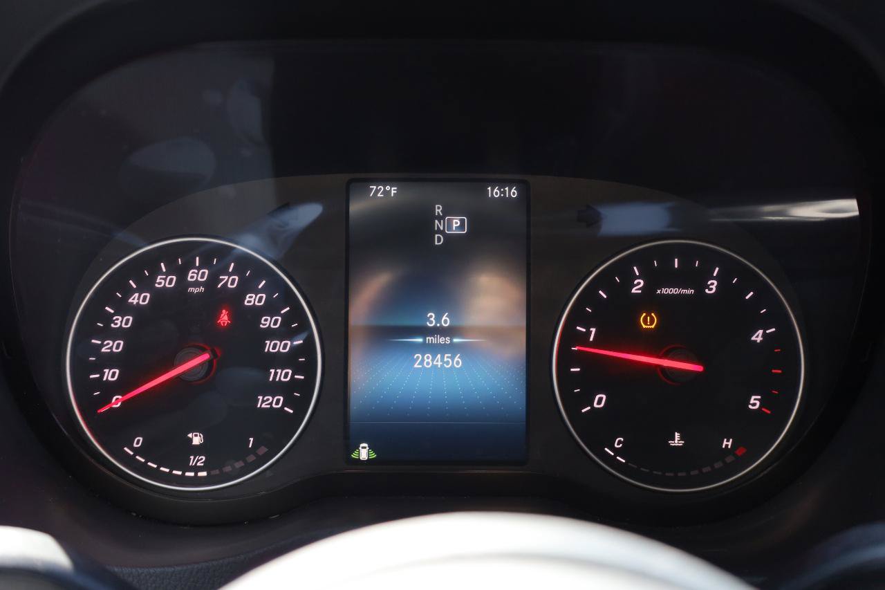 Used 2024 Mercedes-Benz Sprinter 2500 image 8