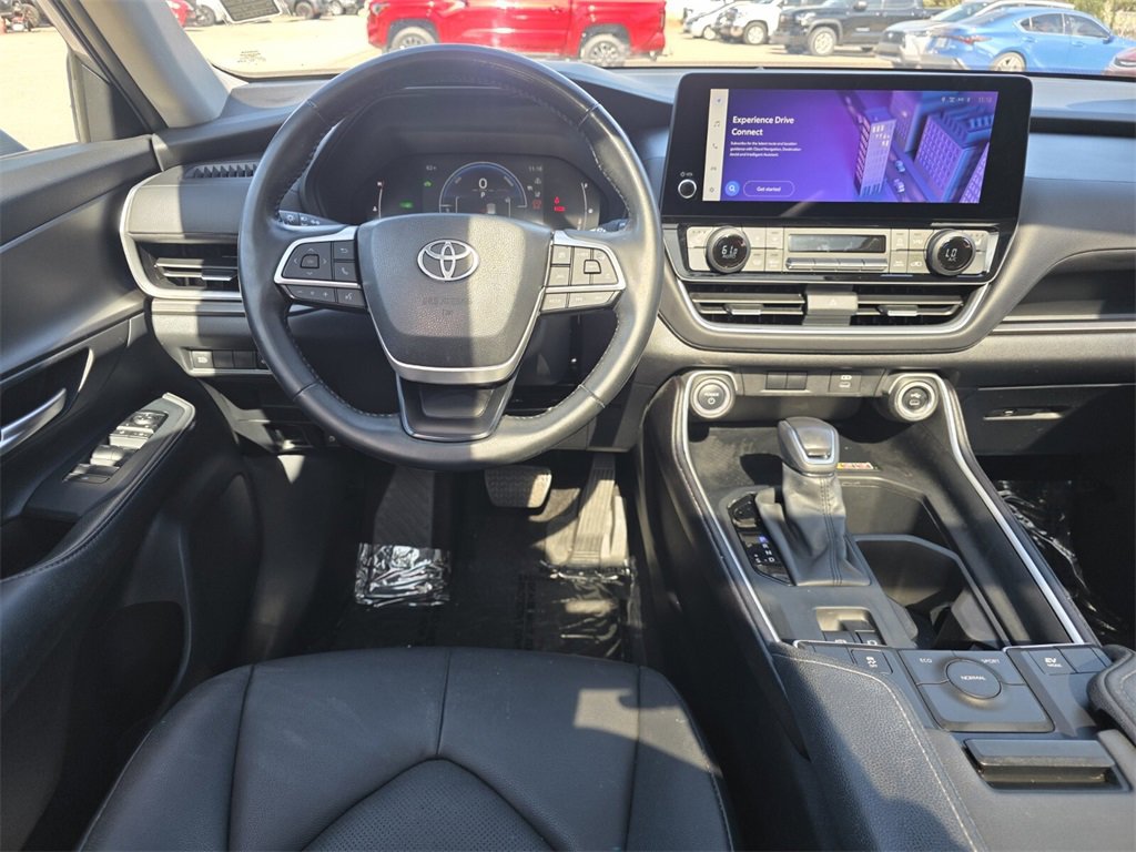 Certified 2024 Toyota Grand Highlander XLE image 7