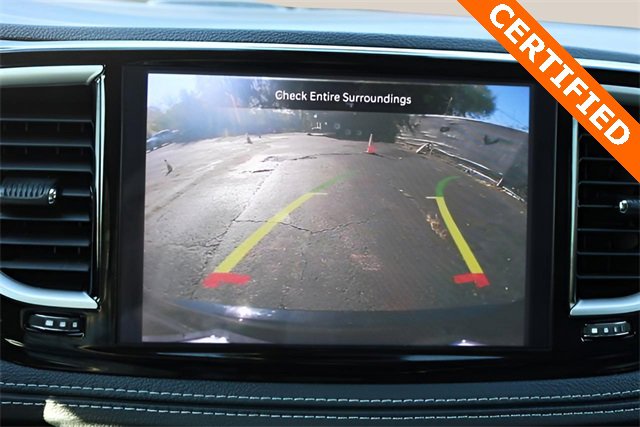 Used 2024 Chrysler Pacifica Select image 24