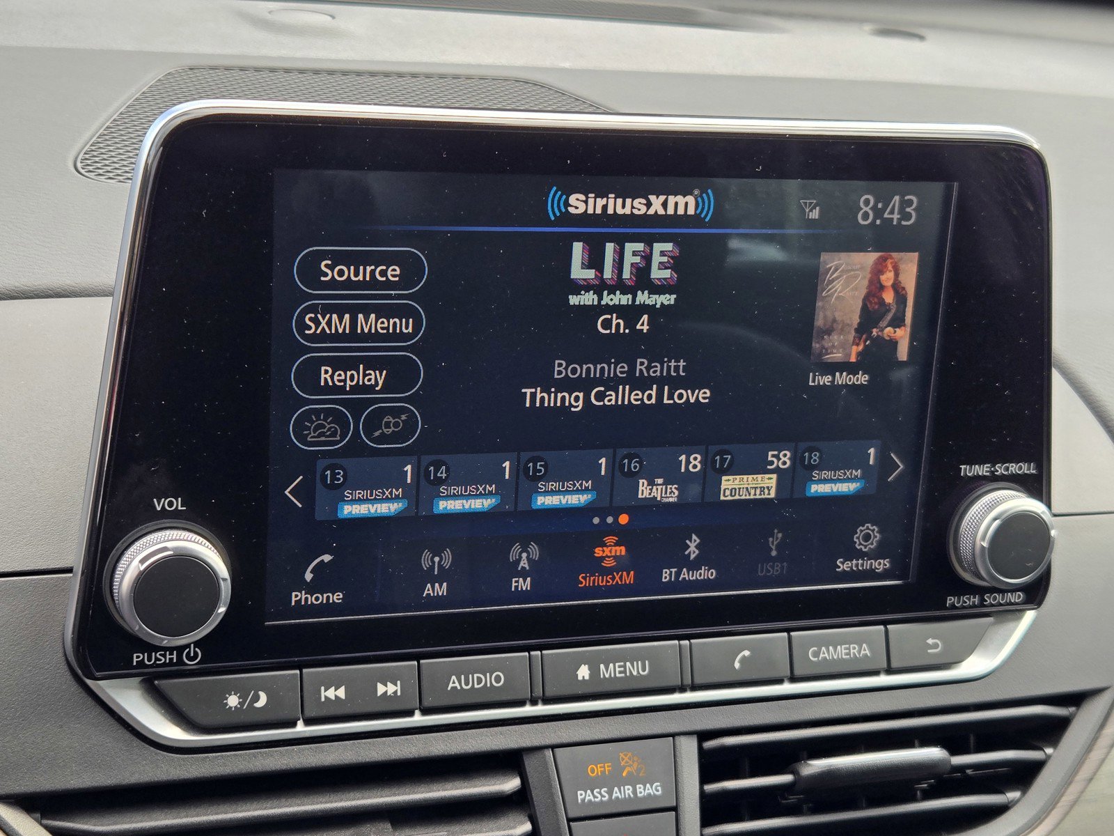 Used 2024 Nissan Altima 2.5 SV image 18