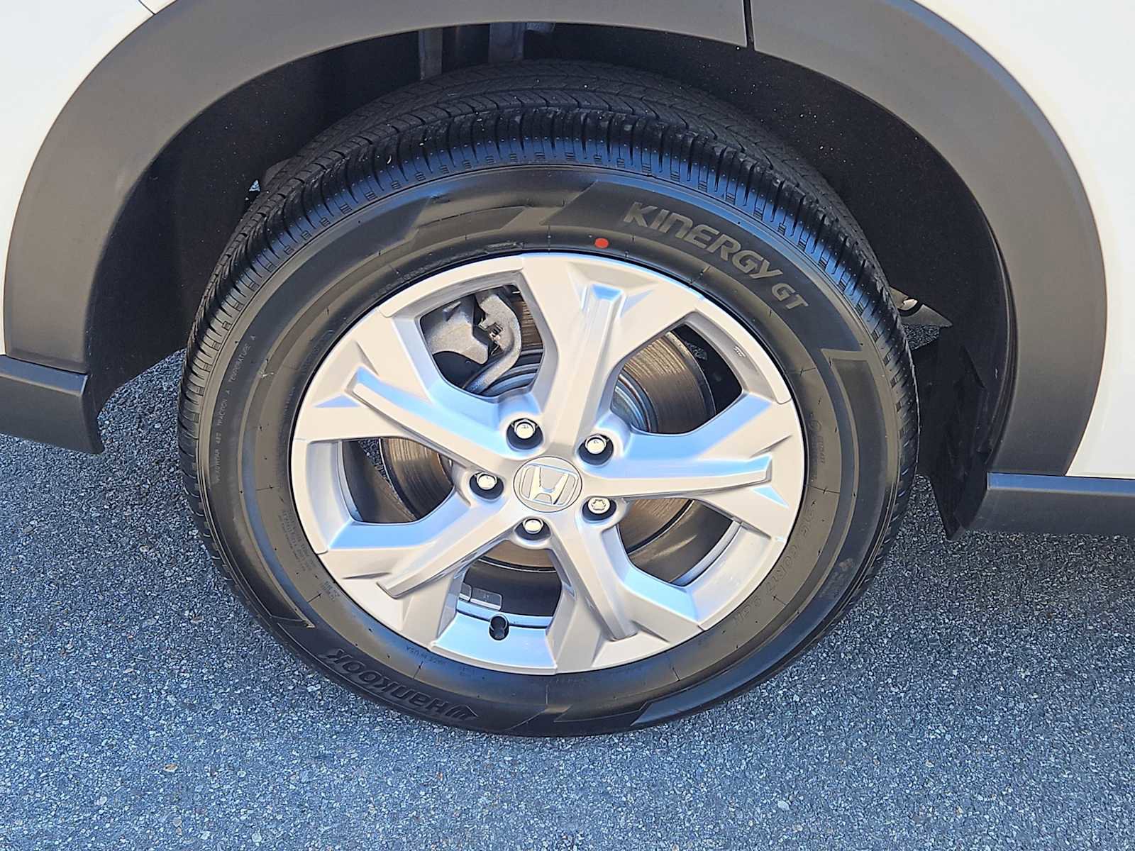 Certified 2025 Honda HR-V LX image 4