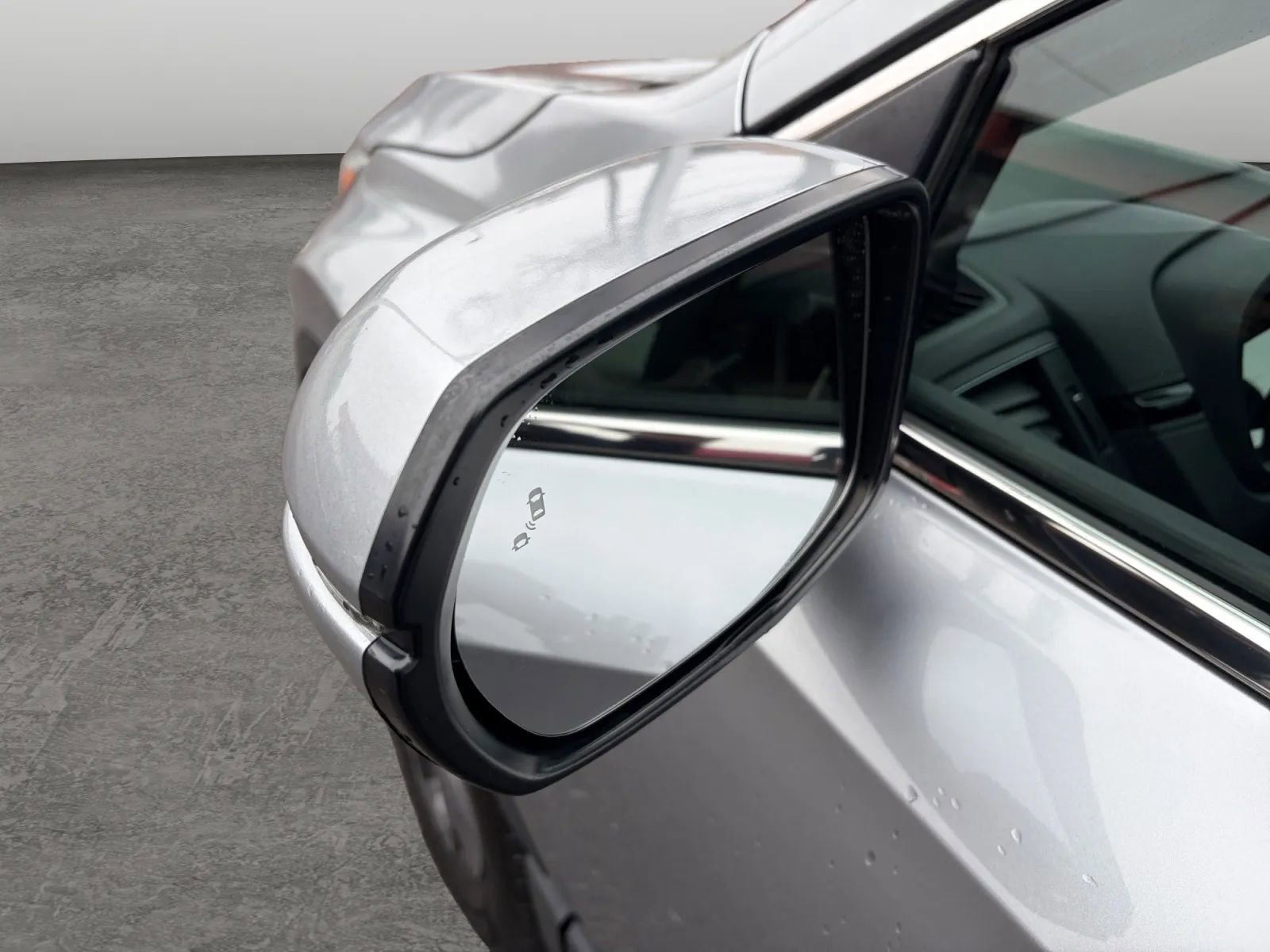 Used 2021 Honda CR-V EX image 31